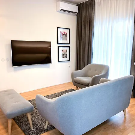 Downtown דירה קאבאלה