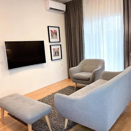 Downtown דירה קאבאלה